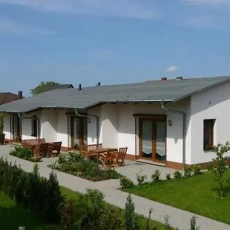 Zeesenboot Mit Moeblierter Terrasse Apartment